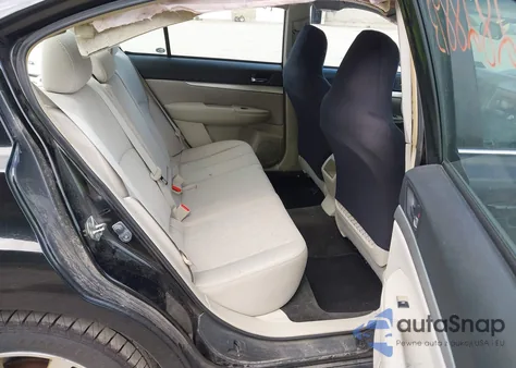 2013 Subaru Legacy 2.5I Premium z USA, uszkodzony, nr VIN 4S3BMBC63D3037489